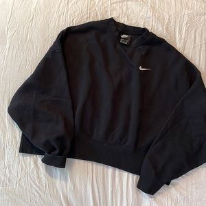 Womens Nike cropped crewneck